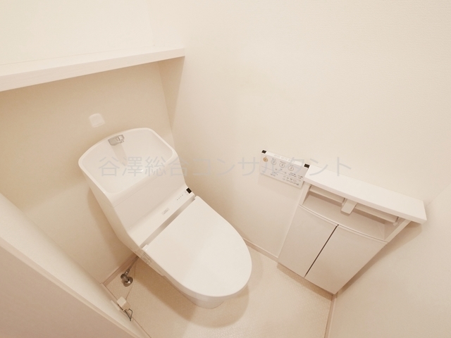 トイレ　温水洗浄便座