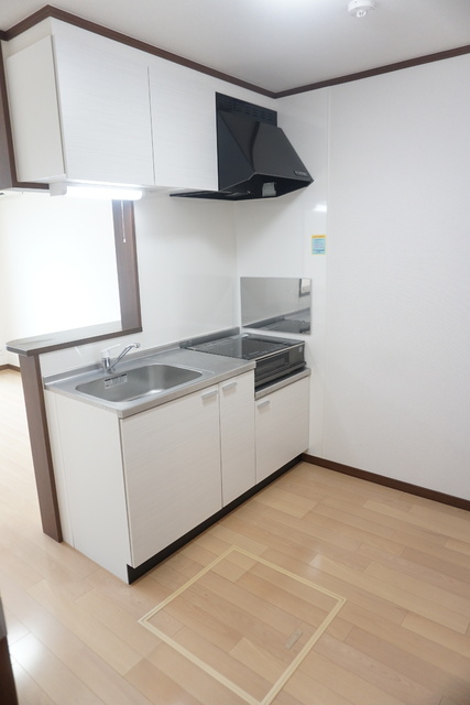 キッチン　ＩＨコンロ付きの対面カウンターキッチンです。