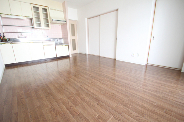 居室・リビング　※別室の参考写真の為、現況優先です。