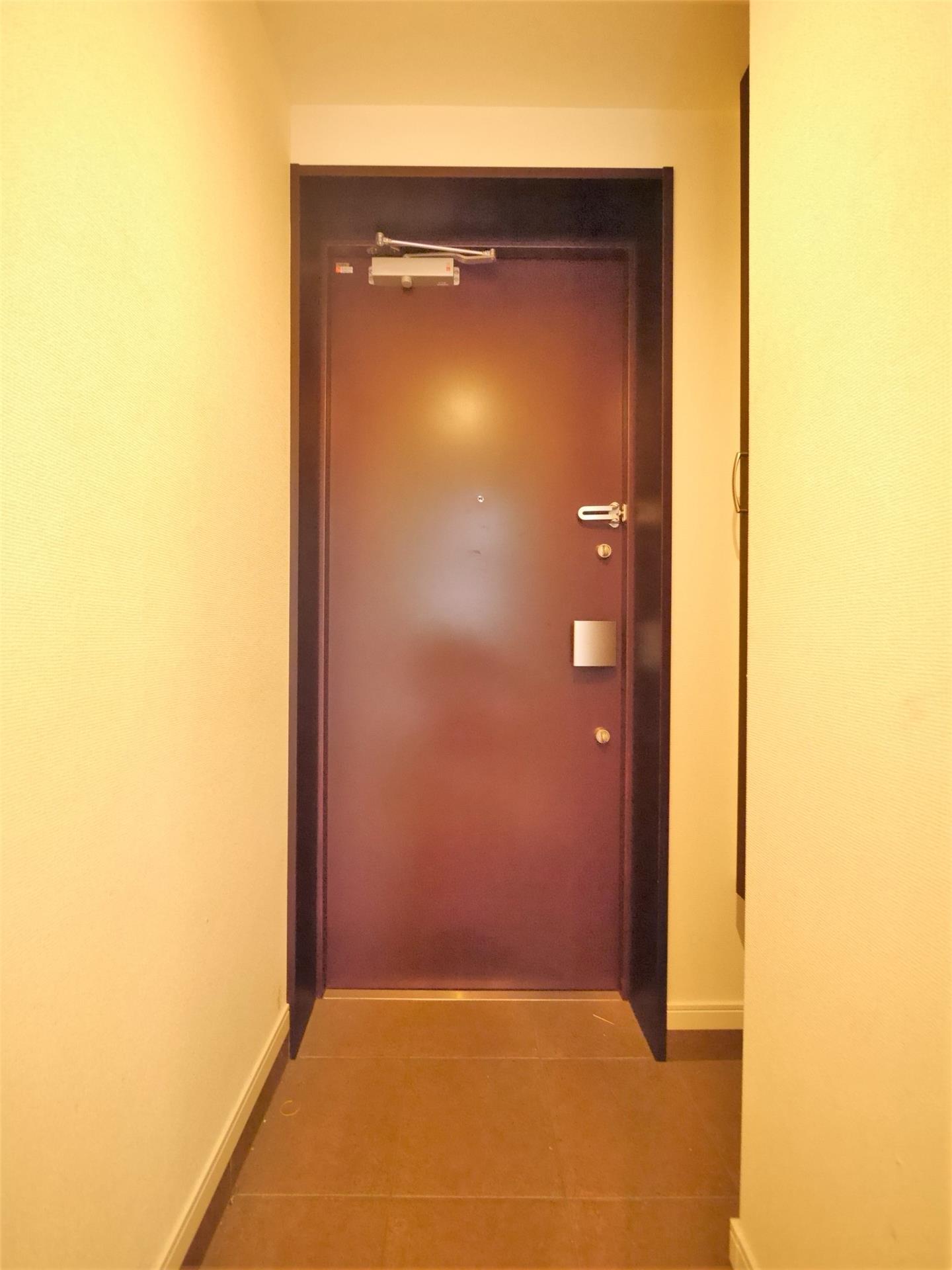 玄関　※2号タイプの写真。号室によって間取りが異なります