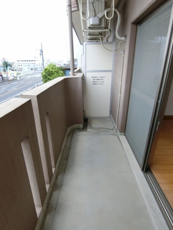 バルコニー　図面と現状に相違がある場合には現状を優先