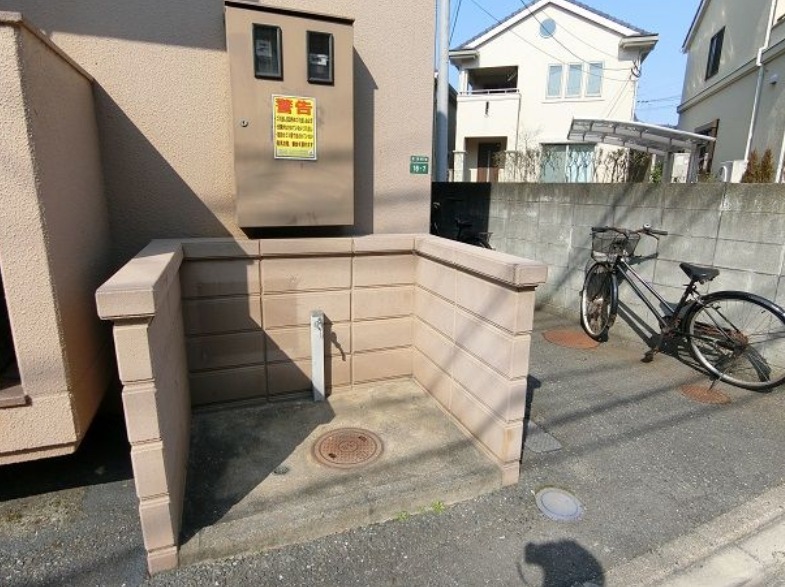 その他共有部分　ごみ置き場はこちらです。