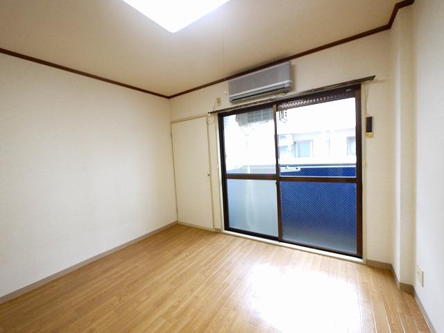 その他部屋・スペース　落ち着いて過ごせるお部屋なので、寝室にいかがでしょうか