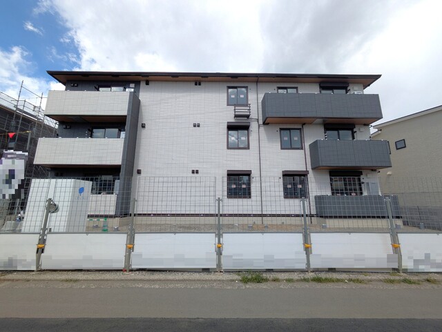 建物外観　建築中