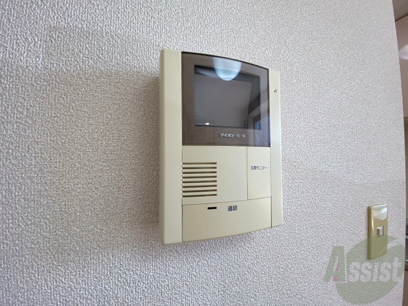 セキュリティ　インターホンは通話ができるので急な訪問があっても安心です。
