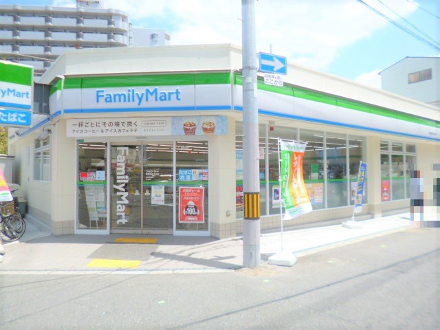 コンビニ　ファミリーマート（コンビニ）まで498m