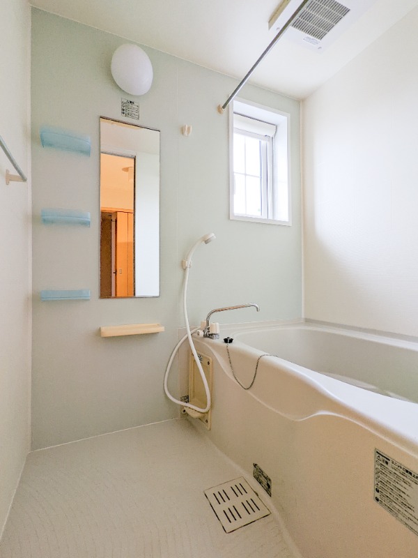 バス・シャワールーム　図面と現状に相違がある場合には現状を優先