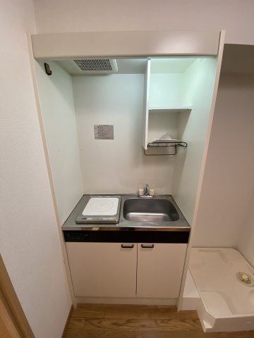 キッチン　1口IHコンロで火を使わず、料理初心者の方にもおすすめです！