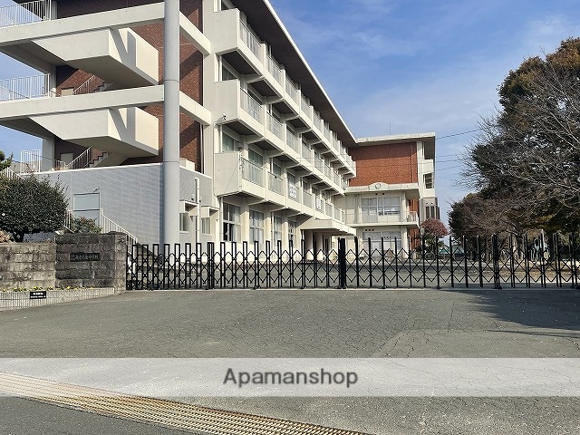 中学校　合志市立西合志南中学校（中学校）まで1800m