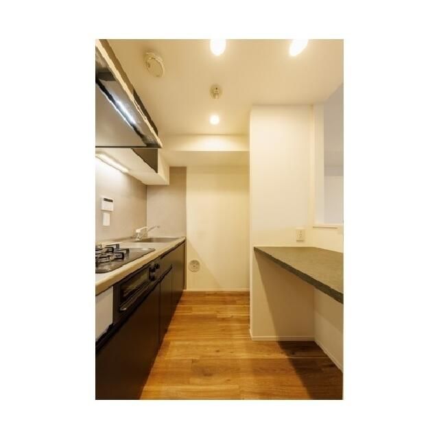 キッチン　コンパクトなキッチンで掃除もラクラク