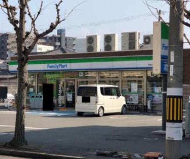 コンビニ　ファミリーマート和歌山小松原店（コンビニ）まで392m