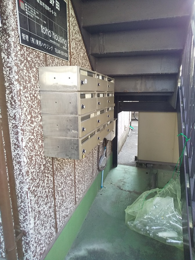 エントランス　ポスト