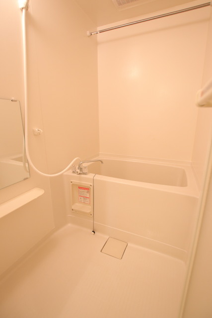 バス・シャワールーム　トイレと別のお風呂です♪