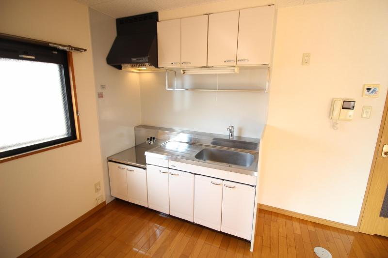 キッチン　窓のあるキッチン