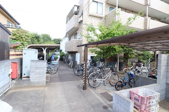 その他共有部分　自転車置き場