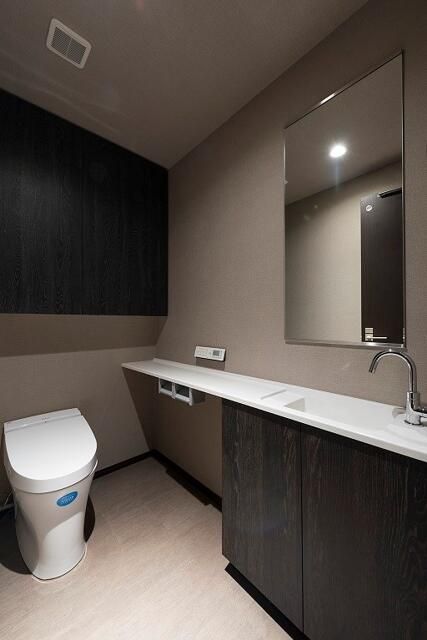 トイレ　ゆったりとした空間のトイレです