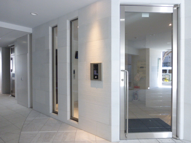 エントランス　エントランス