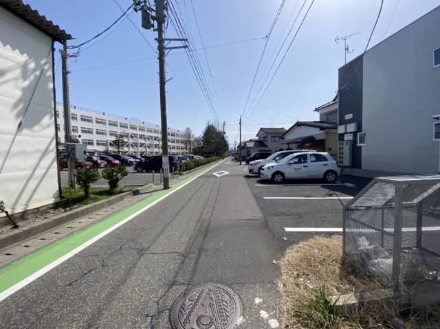 その他　前面道路（その他）まで0m