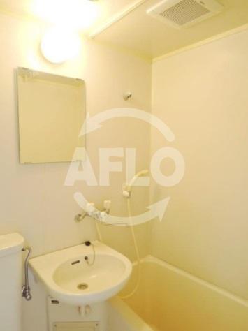 バス・シャワールーム　プレミール北堀江　バスルーム