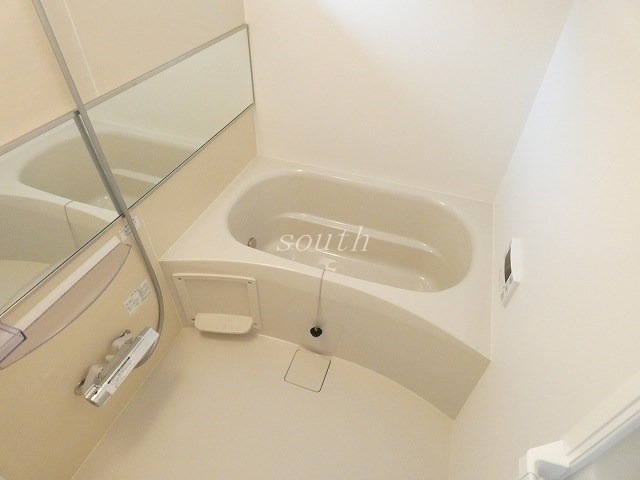 バス・シャワールーム　浴室乾燥機付きのお風呂