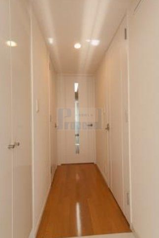 玄関　※別部屋参考写真※現況優先です