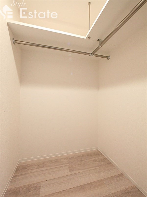 収納　ウォークインクローゼット