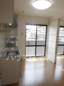 居室・リビング　リビング