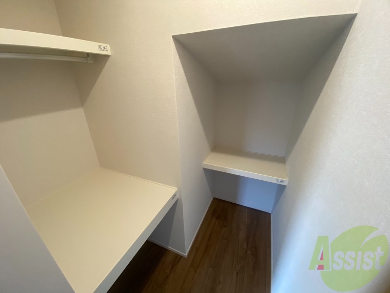 収納　収納は奥行きがあり荷物が多くても大丈夫です。