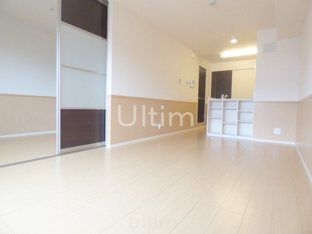 居室・リビング　※別のお部屋のお写真です。御参考までに。