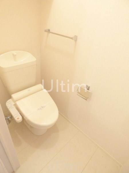 トイレ　※別のお部屋のお写真です。御参考までに。