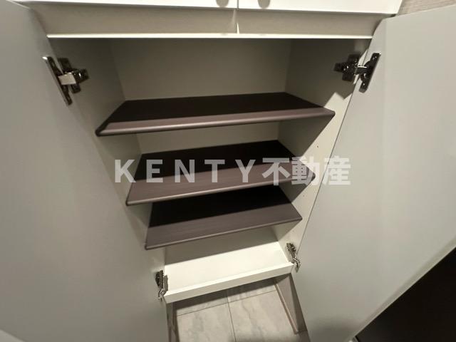 収納　ちょっとした収納スペースも充実しています