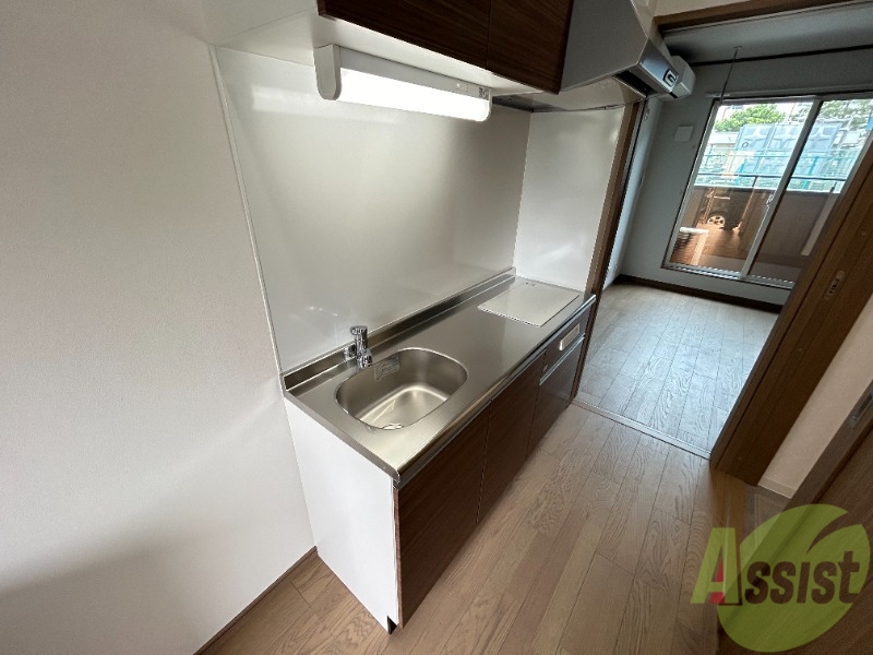 キッチン　キッチンは広々しておりお料理がはかどりそうです。