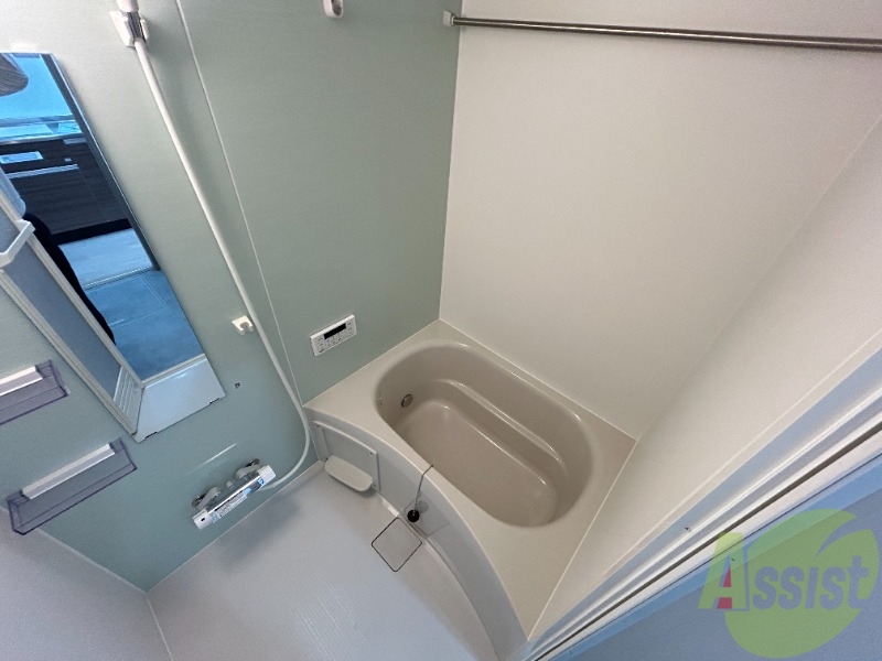 バス・シャワールーム　浴室はこちらになります。一日の疲れを癒しましょう。