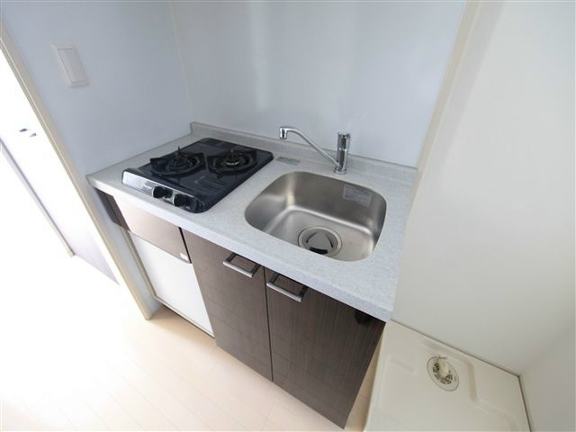 キッチン　システムキッチン（ガス2口コンロ　ミニ冷蔵庫付）