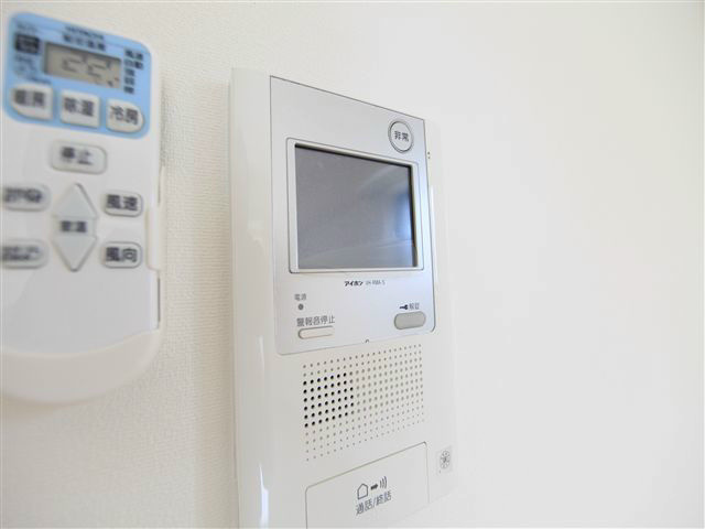 セキュリティ　TVモニター付インターホン