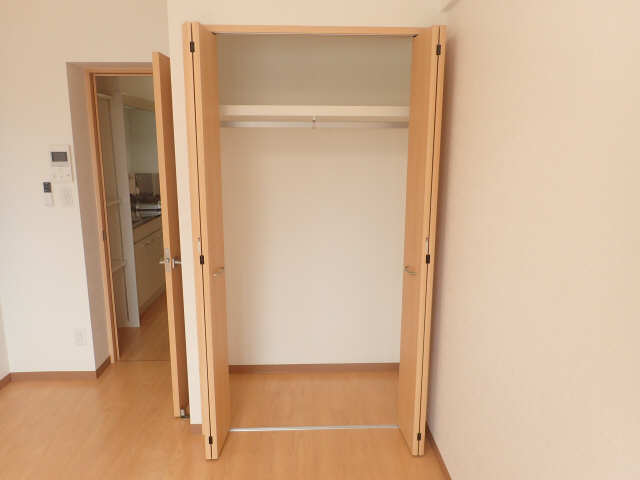 収納　同タイプの別号室の写真です