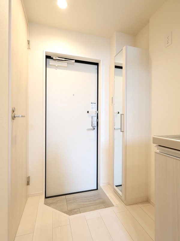 玄関　別室写真の為、現状を優先いたします。