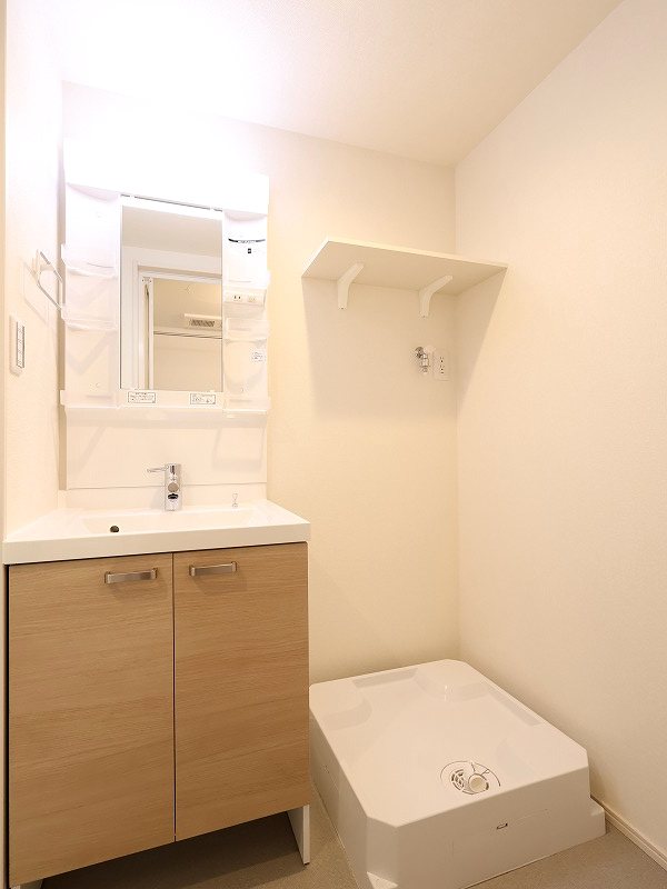 洗面設備　別室写真の為、現状を優先いたします。