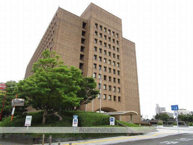 役所　徳島県庁（役所）まで1338m