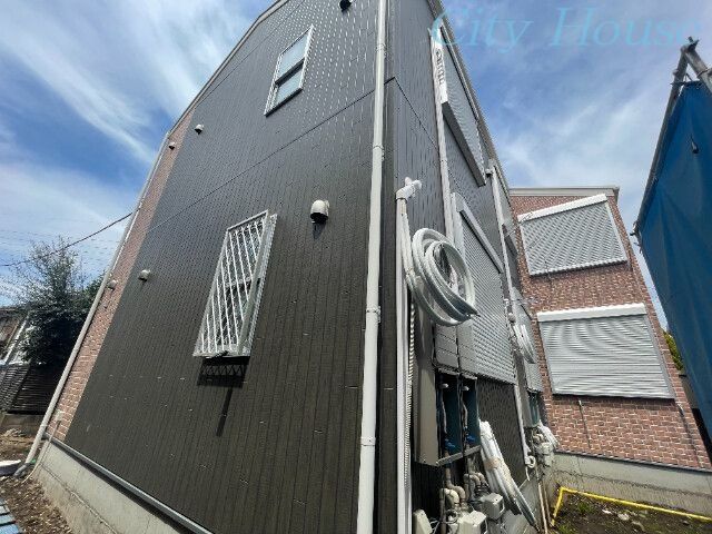 建物外観　★お部屋探しはタウンハウジング高幡不動店まで★