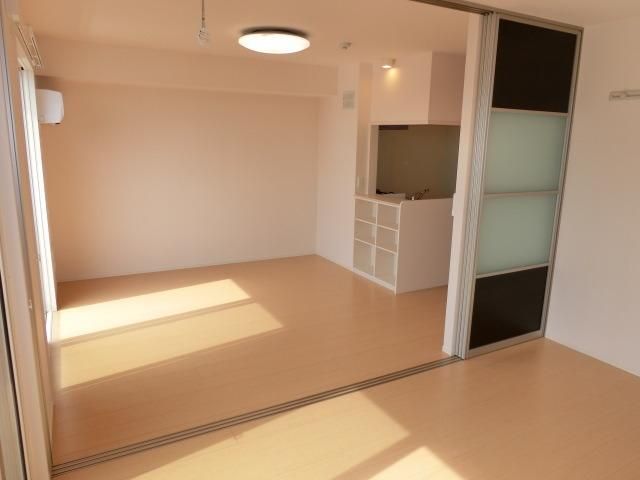 居室・リビング　※別号室参考写真です