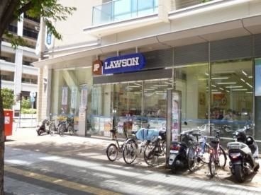 コンビニ　ローソンJPローソン神戸中央郵便局店（コンビニ）まで136m