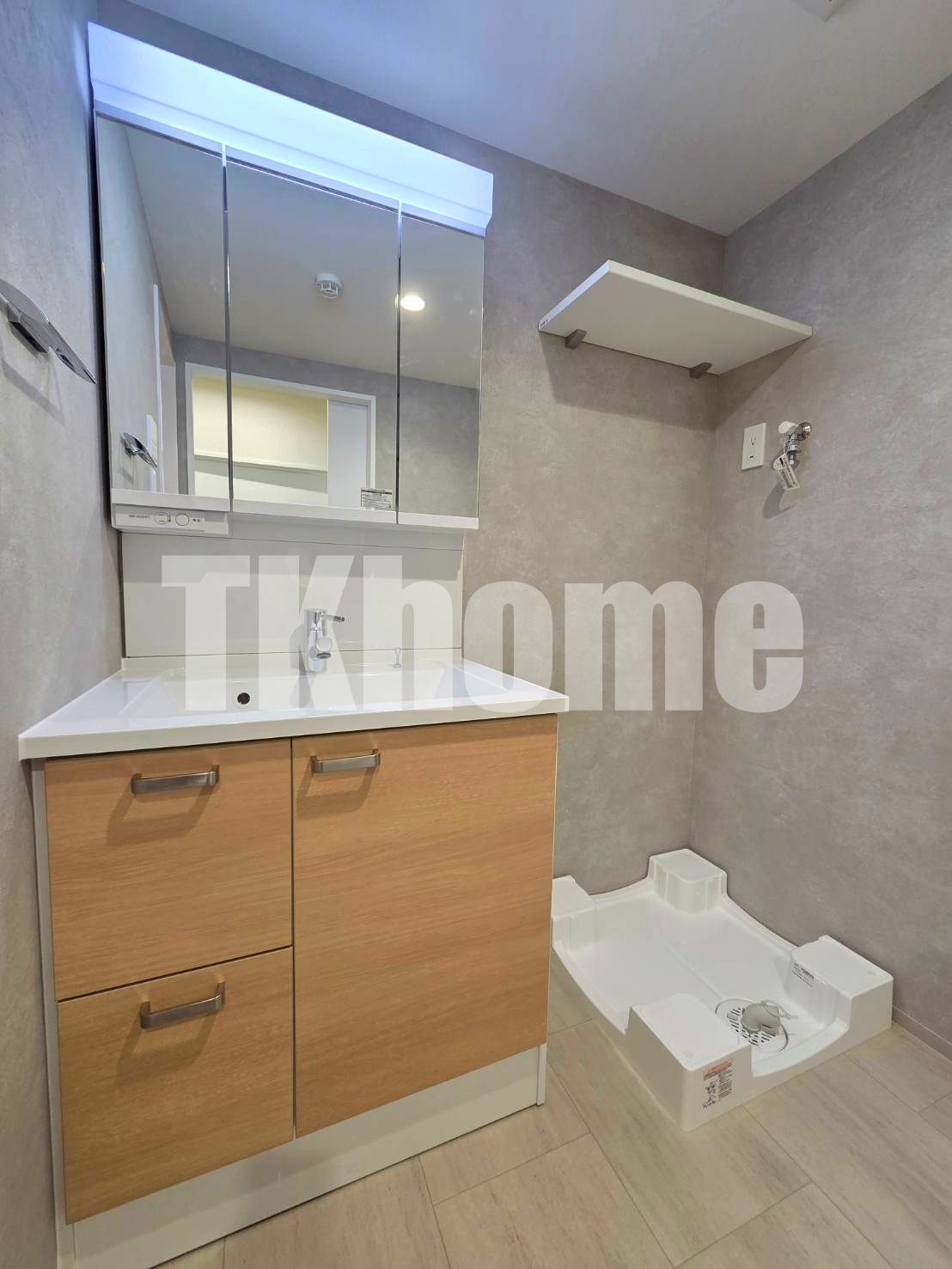 洗面設備　独立洗面台(同マンション・別室参考写真)