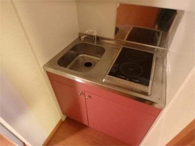 キッチン　ＩＨシステムキッチンで火を使わないので安心です