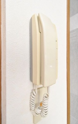 セキュリティ　誰か来ても安心ですね。