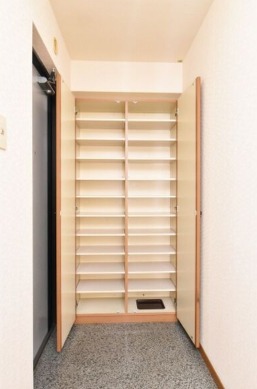 玄関　玄関はこのようになっています。