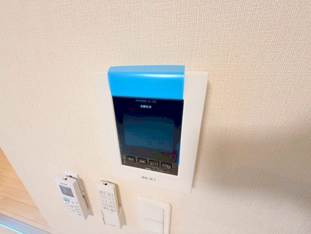 セキュリティ　TVモニターホンで来客が誰か確認してから開けて下さいね