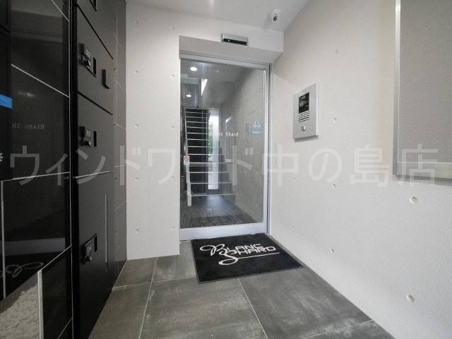 エントランス　詳細は、ウィンドワード中の島店までご相談下さい。