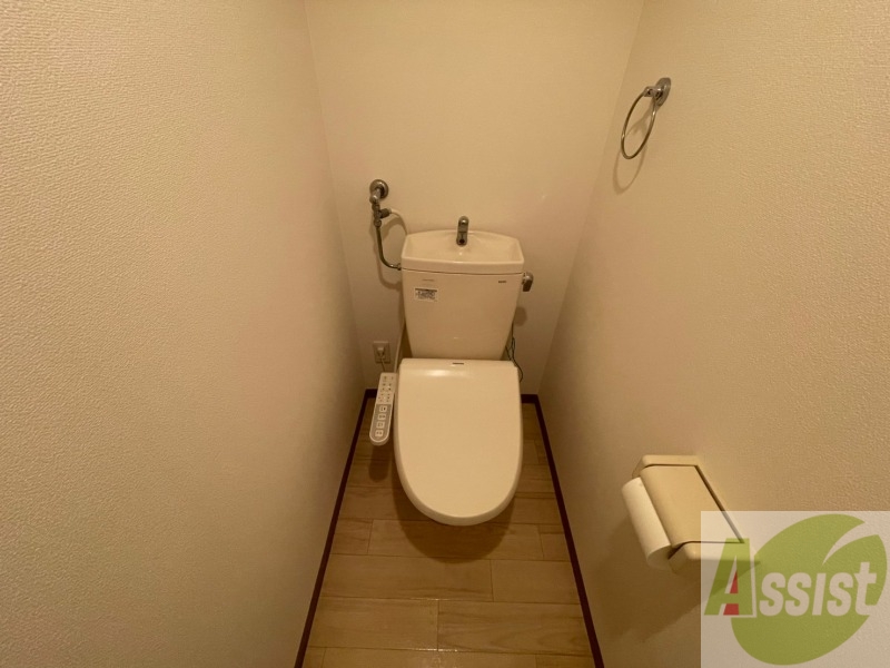 トイレ　シャワートイレになっているので快適です！