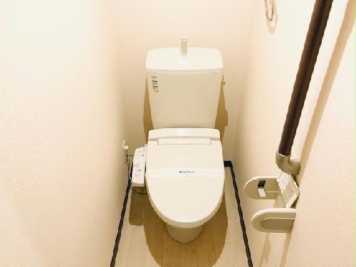 トイレ　1Ｆのみ手すり付き